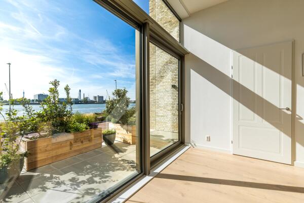 photo 8 Lloydkade 527