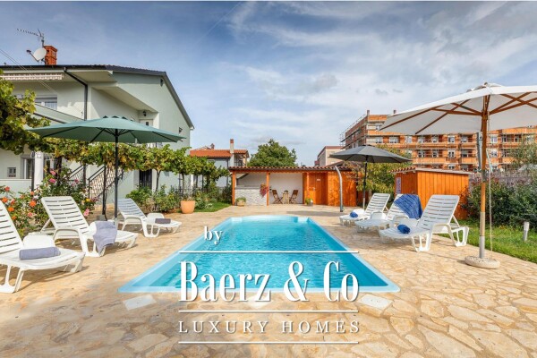 photo 2 Istria, Pula, two houses with a swimming pool on a spacious plot