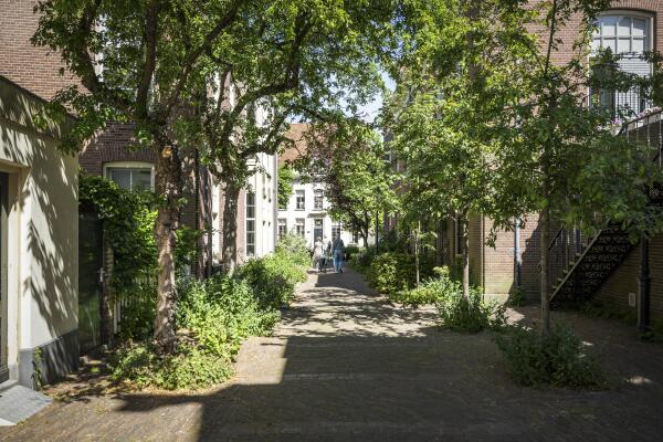 photo 57 Zaadmarkt 93