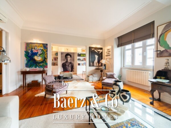 photo 3 4 +3 bedroom flat with cachet in the Rato area