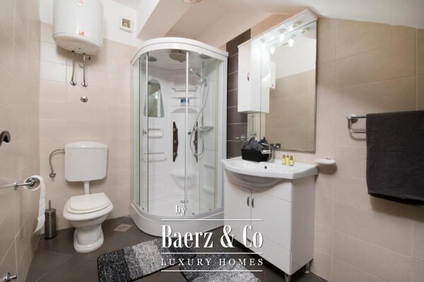 photo 25 Brač, Milna, house with six apartments, first row to the sea