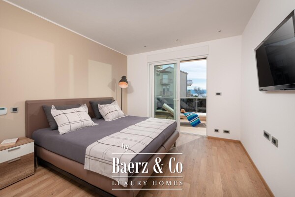 photo 10 Podstrana, luxury four bedroom apartment with a beautiful sea view and 2 garages