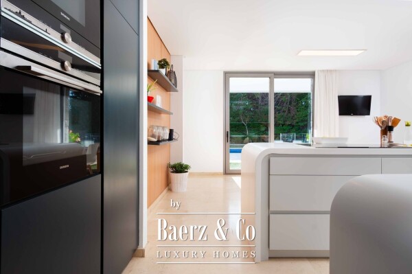 photo 25 Modern, bright villa 5 bedrooms St.Ponsa Mallorca