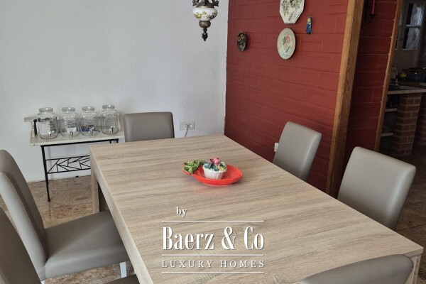 photo 13 Brač, Milna - semi-detached stone house with restaurant, first row to the sea
