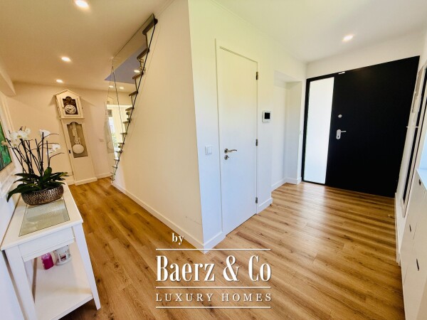 photo 29 4 bedroom house with heated swiming pool garden and garage in Sintra