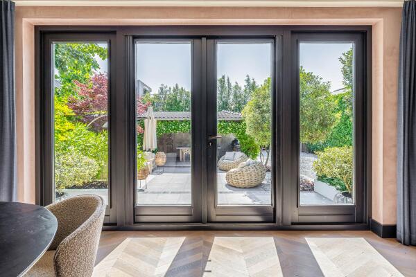 photo 18 Parallelweg-Zuid 15