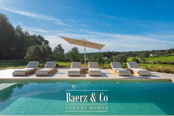 photo 6 Beautiful luxury home in Santa Gertrudis, Santa Gertrudis