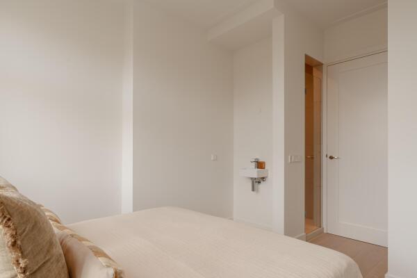 photo 17 Olympiaplein 43 B