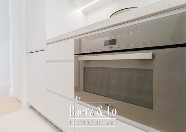 photo 11 Beautifully Renovated and Furnished Bourgeois Apartment