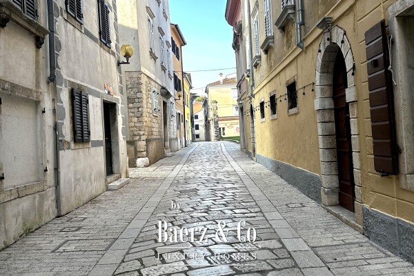photo 10 Istria, Poreč - Fully Renovated Old Town House with 3 Studio Apartments and Sea View
