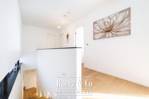 photo 12 Zagreb, Bijenik, luxurious three-bedroom apartment with garden, open view