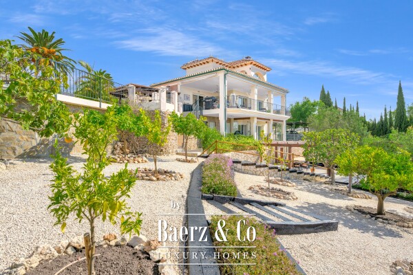 photo 8 Private Mediterranean villa with elegant outdoor living in Cortijo San Rafael