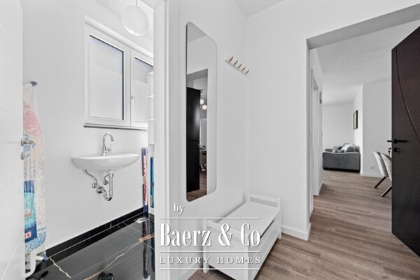 photo 9 Medulin, luxury villa with three apartments, sea view and pool, near beach