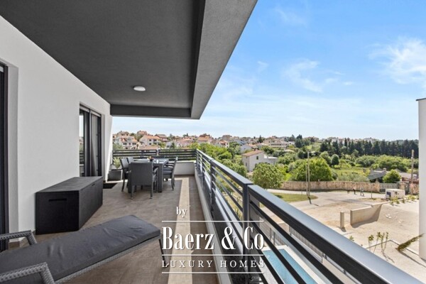 photo 25 Medulin, luxury villa with three apartments, sea view and pool, near beach